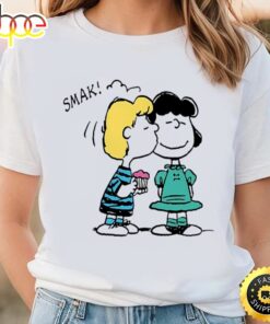 Peanuts Valentine’s Day Lucy And Schroeder Kiss Baby T-Shirt