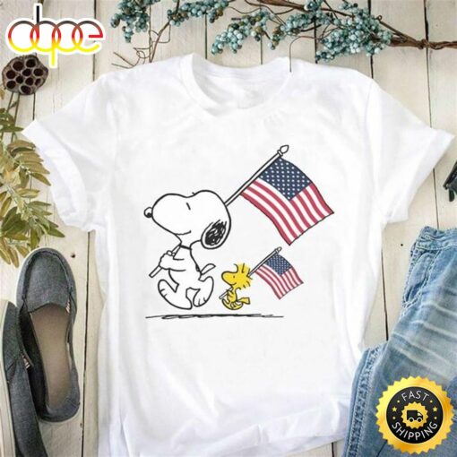 Snoopy And Woodstock Dog Running Holding American Flag Independence Day 4th July Gift T Shirt