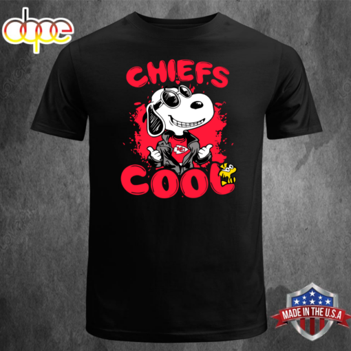 Snoopy Kansas City Chiefs Cool Black Unisex T-shirt