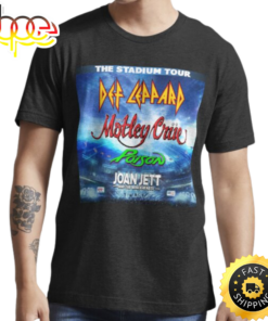 The Stadium Tour 2022 Motley Crue Black T-shirt