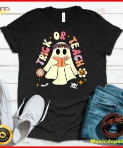 Trick or Teach Teacher Retro Vintage Groovy Ghost Halloween T-Shirt