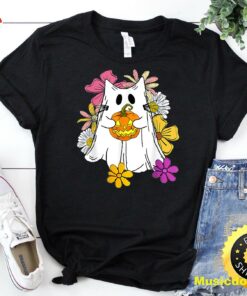 Vintage Floral Ghost Cat Halloween Graphic T-Shirt