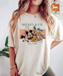 Vintage Mickey &ampamp Co 1928 Friends Shirt