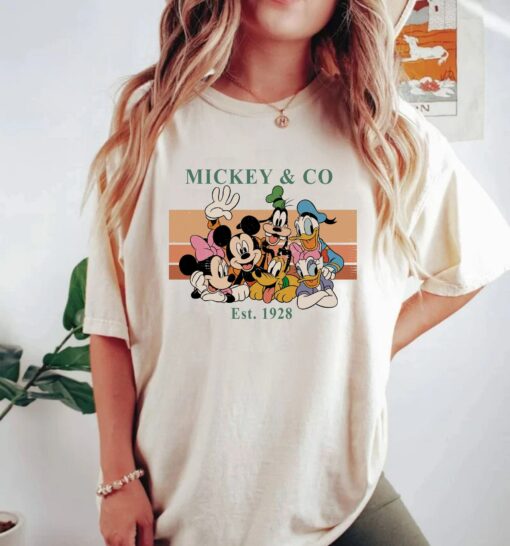 Vintage Mickey &ampamp Co 1928 Friends Shirt