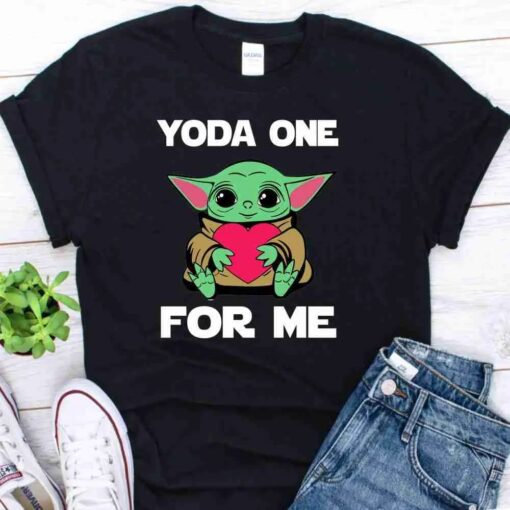 Yoda One For Me Baby Yoda Valentins Day Unisex T-Shirt