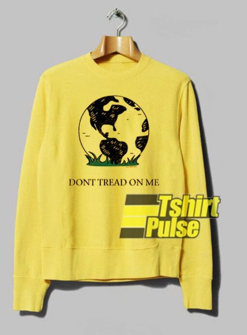 Earth Gadsden Flag Don’t Tread On Me sweatshirt Cheap 01