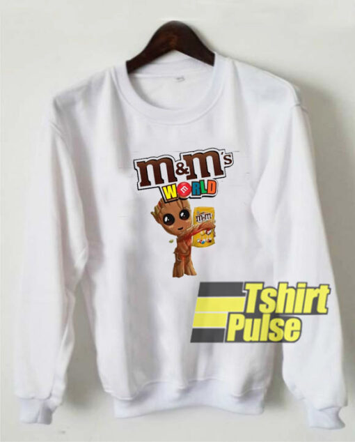 Groot Hug M&M World sweatshirt