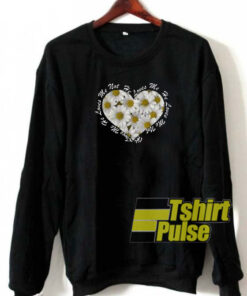 He Loves Me Daisy Heart sweatshirt