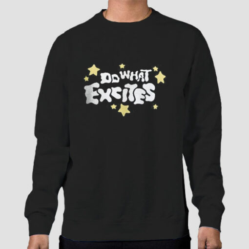 Kelly Wakasa Merch Do What Excities Sweatshirt Cheap