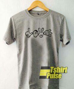 Mickey Hands signing Love t-shirt for men and women tshirt