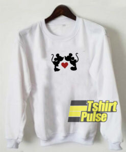 Mickey Minnie Love sweatshirt