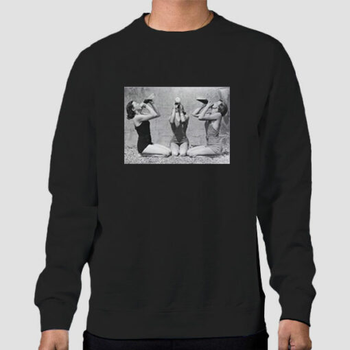 Mugshot Three Girlfriends Drinking Sweatshirt Cheap