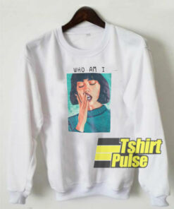 Who Am I Graphic sweatshirt