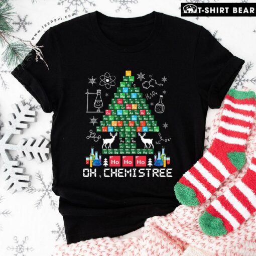 Oh Chemistree Christmas Tree Chemistry Periodic Table for Christmas T-Shirt