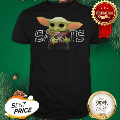 Pretty Baby Yoda Hug New Orleans Saints Shirt