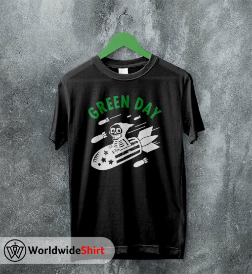 Green Day Rocket Vintage90’s  T-Shirt Green Day Shirt Rock Band Shirt